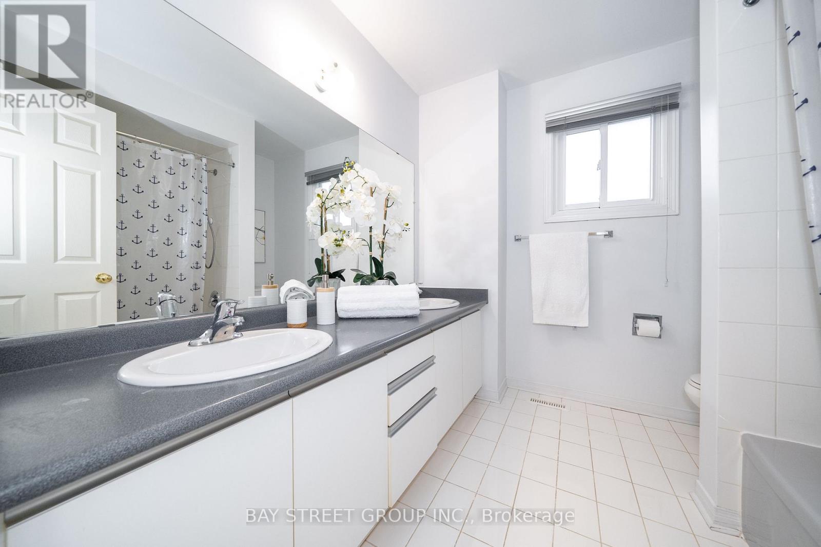 80 Summitcrest Drive, Richmond Hill, Ontario  L4S 1A8 - Photo 34 - N12907842