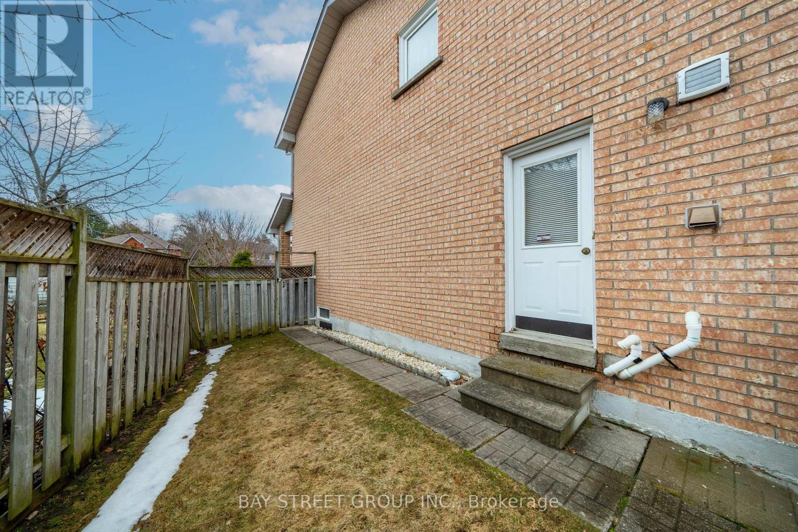 80 Summitcrest Drive, Richmond Hill, Ontario  L4S 1A8 - Photo 35 - N12907842