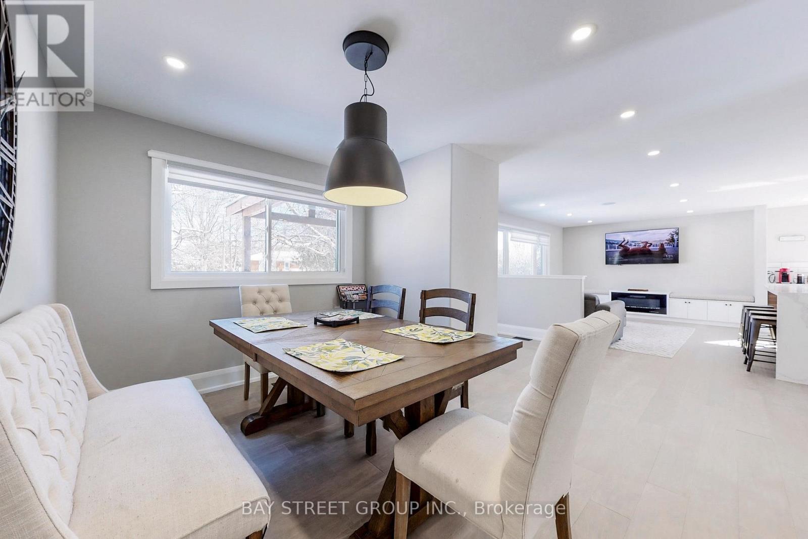 646 Simcoe Road, Bradford West Gwillimbury, Ontario  L3Z 4A9 - Photo 13 - N12907866