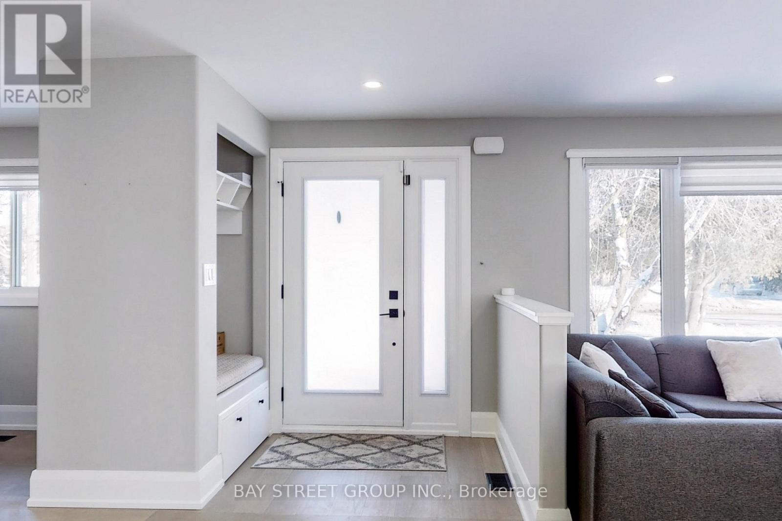 646 Simcoe Road, Bradford West Gwillimbury, Ontario  L3Z 4A9 - Photo 14 - N12907866