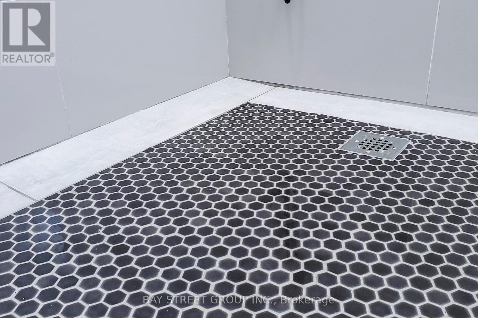 646 Simcoe Road, Bradford West Gwillimbury, Ontario  L3Z 4A9 - Photo 21 - N12907866