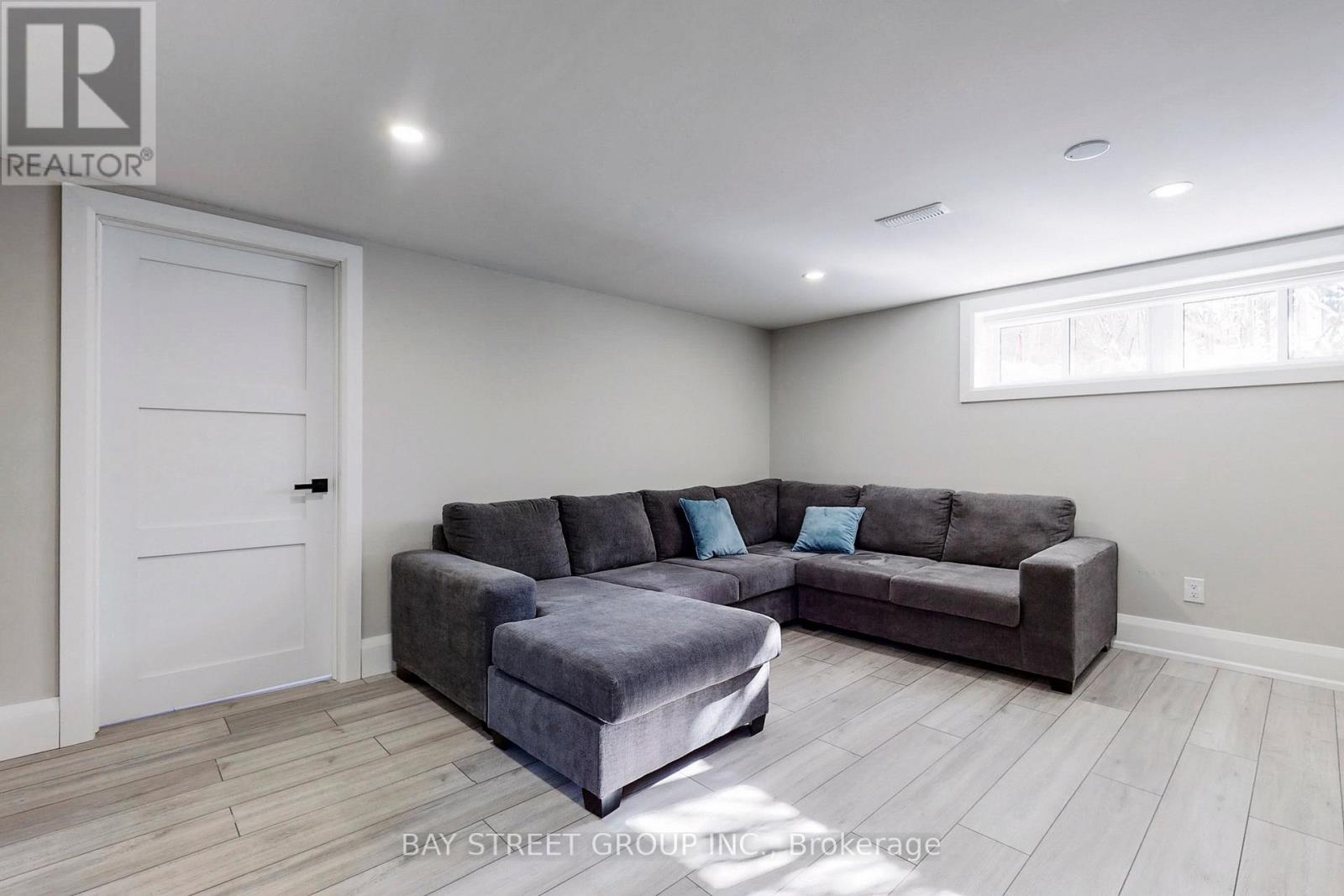 646 Simcoe Road, Bradford West Gwillimbury, Ontario  L3Z 4A9 - Photo 28 - N12907866