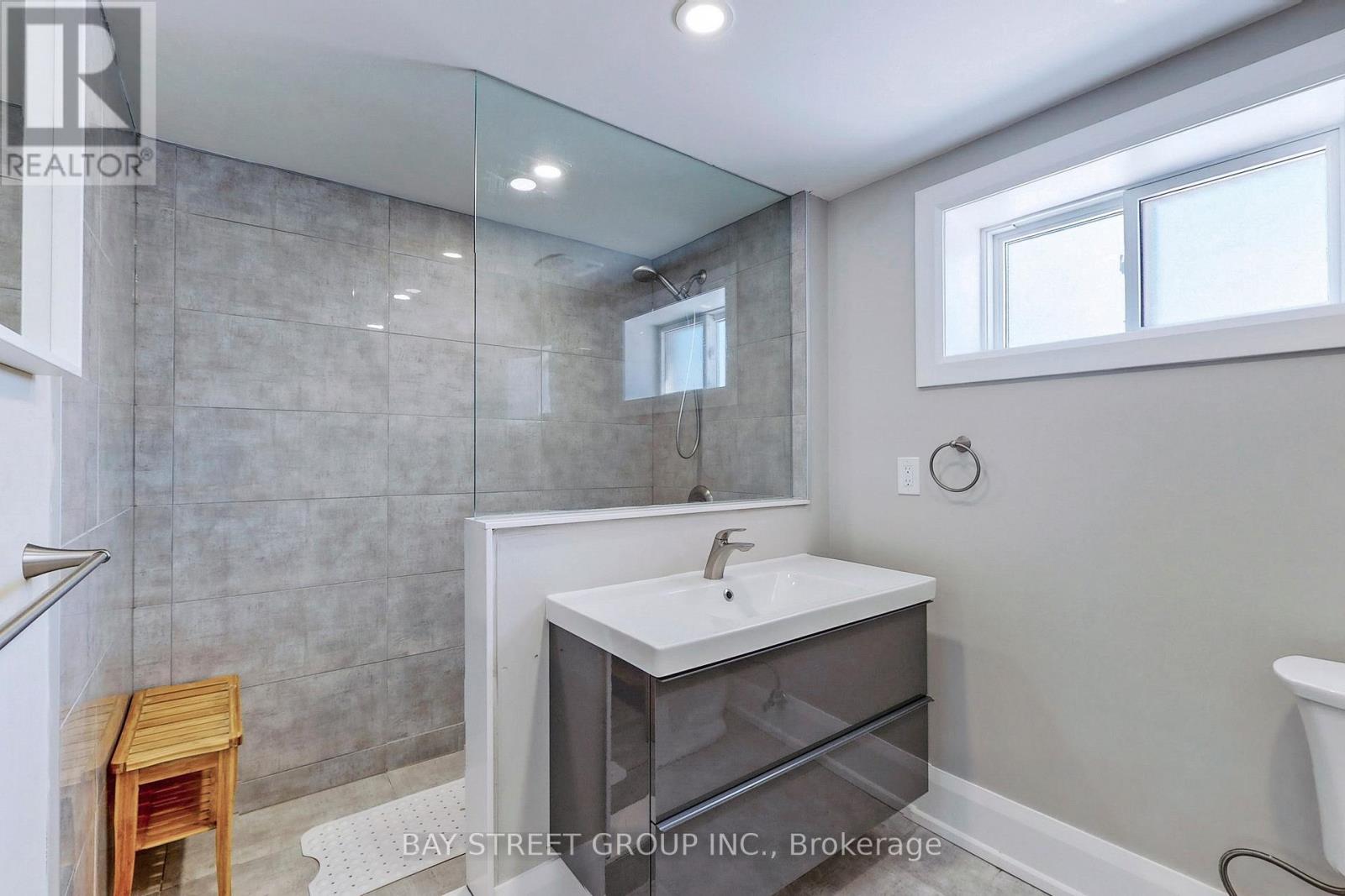 646 Simcoe Road, Bradford West Gwillimbury, Ontario  L3Z 4A9 - Photo 36 - N12907866