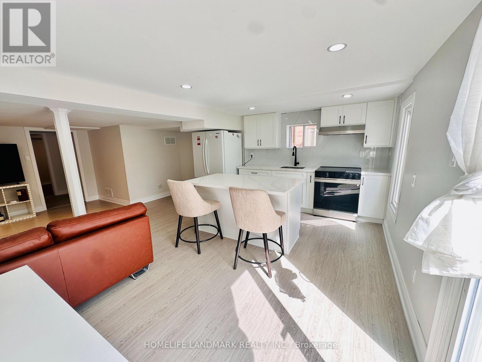 Lower - 7 Captain Francis Drive, Markham, Ontario  L3R 9C7 - Photo 4 - N12907880