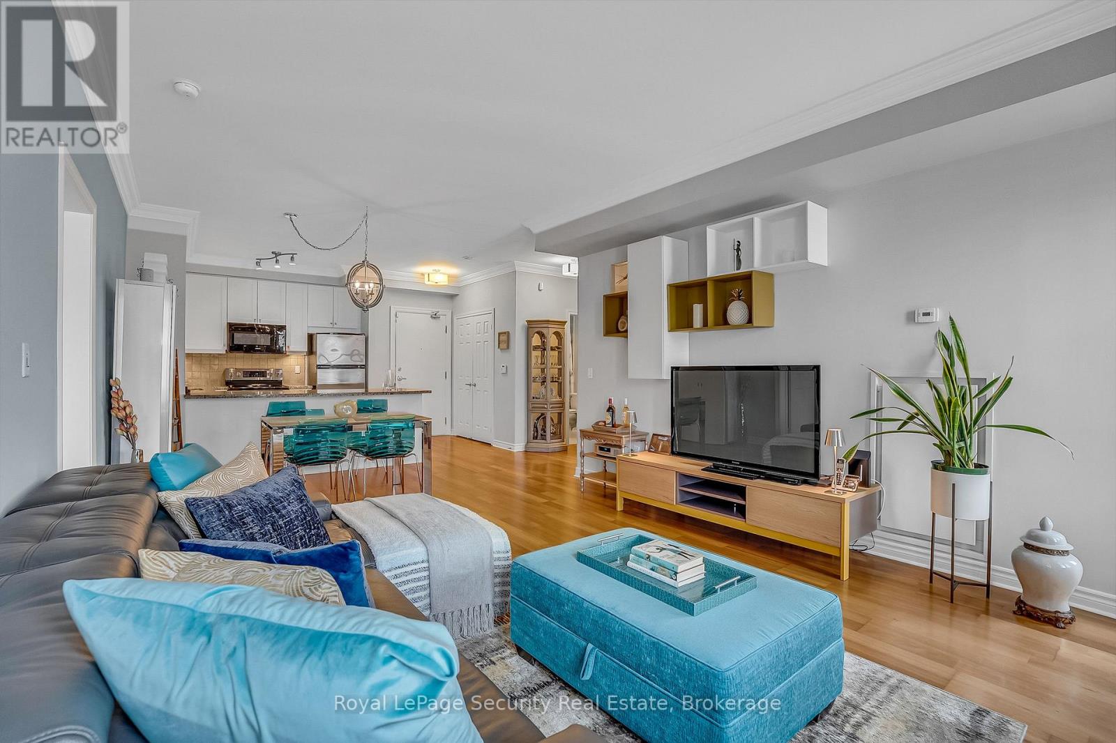 209 - 4620 Highway 7, Vaughan, Ontario  L4L 0B3 - Photo 19 - N12907882