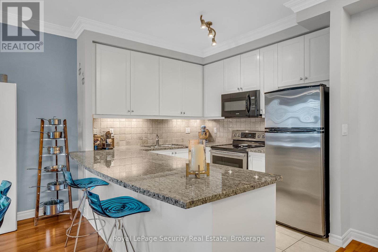 209 - 4620 Highway 7, Vaughan, Ontario  L4L 0B3 - Photo 7 - N12907882