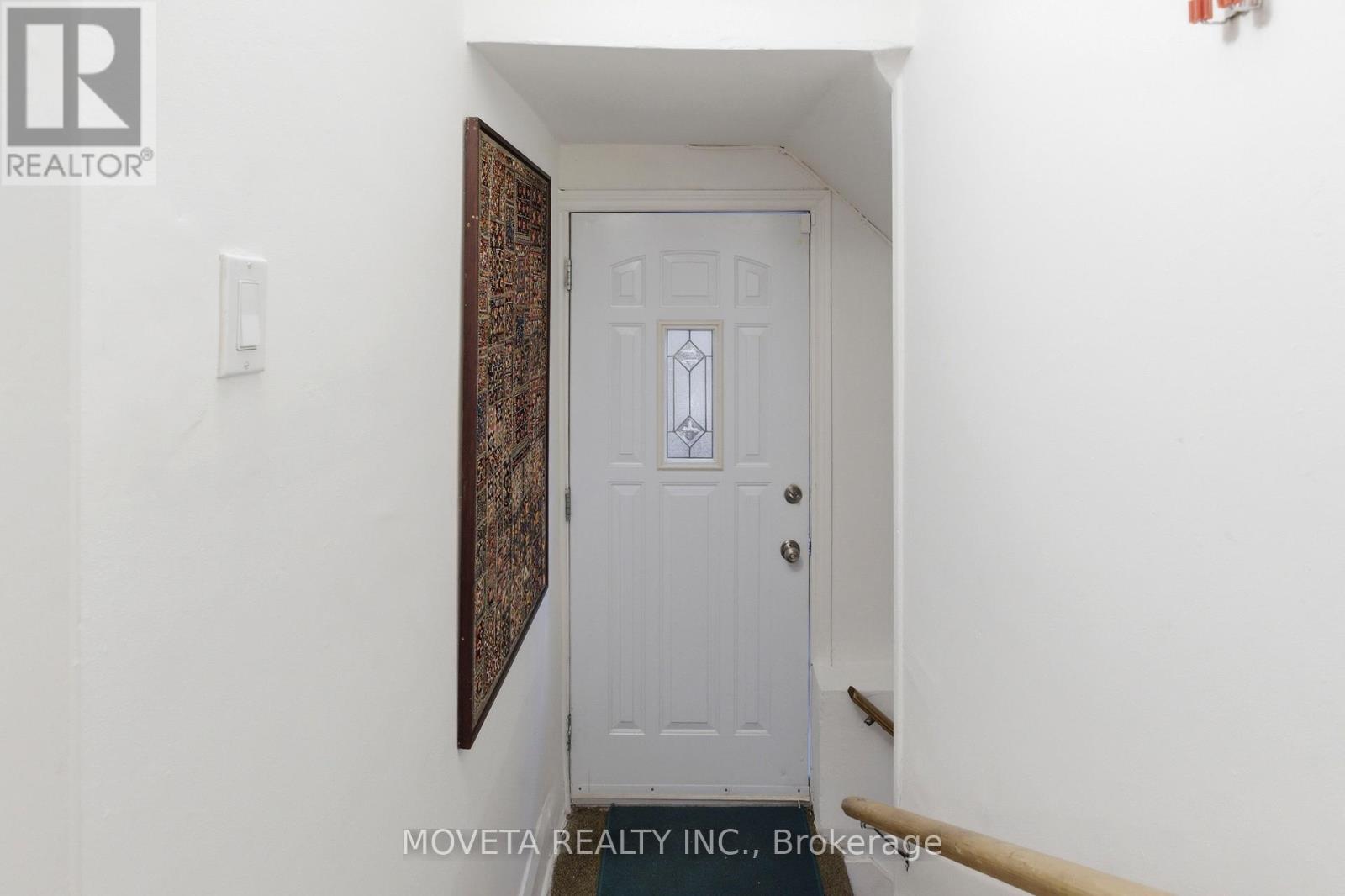 25 Glenholme Avenue N, Toronto, Ontario  M6H 3A8 - Photo 33 - W12907870