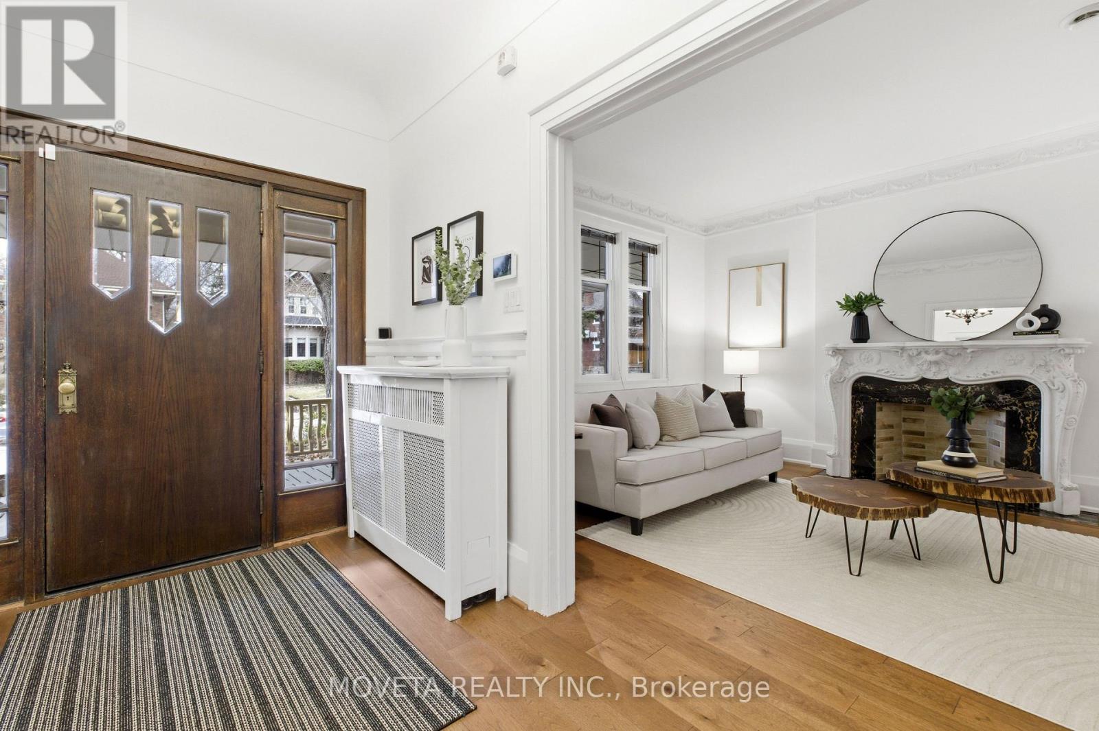 25 Glenholme Avenue N, Toronto, Ontario  M6H 3A8 - Photo 7 - W12907870