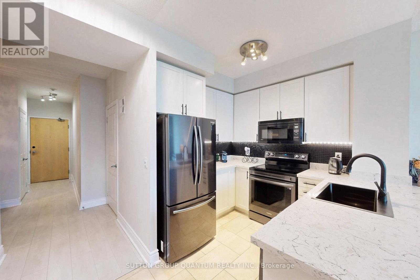 701 - 3939 Duke Of York Boulevard, Mississauga, Ontario  L5B 4N2 - Photo 11 - W12907872