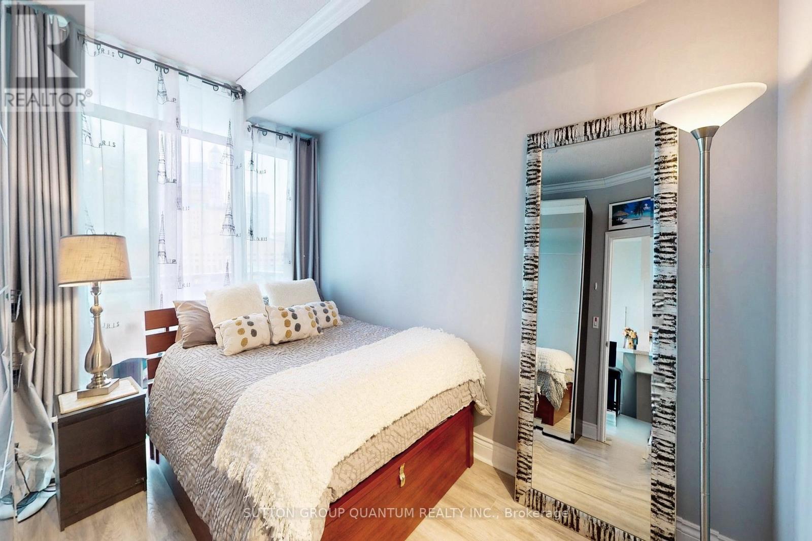 701 - 3939 Duke Of York Boulevard, Mississauga, Ontario  L5B 4N2 - Photo 15 - W12907872