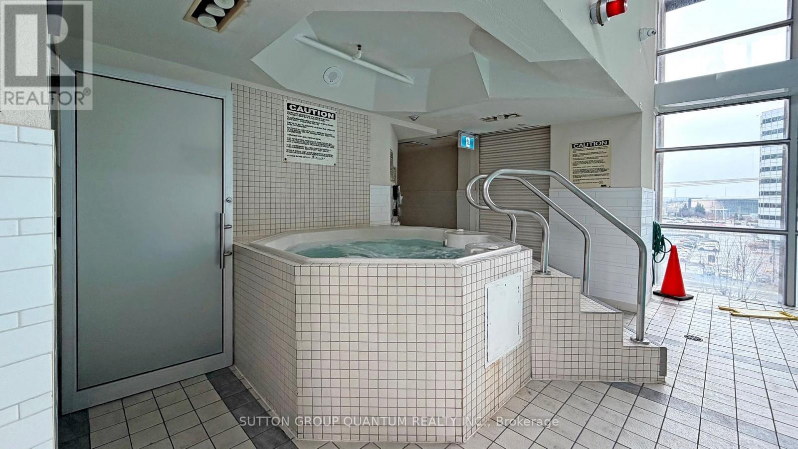 701 - 3939 Duke Of York Boulevard, Mississauga, Ontario  L5B 4N2 - Photo 35 - W12907872