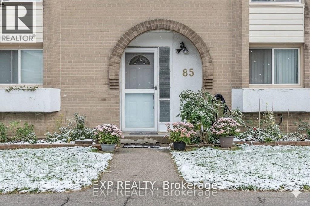 85 - 19 London Green Court, Toronto, Ontario  M3N 1K3 - Photo 2 - W12907886