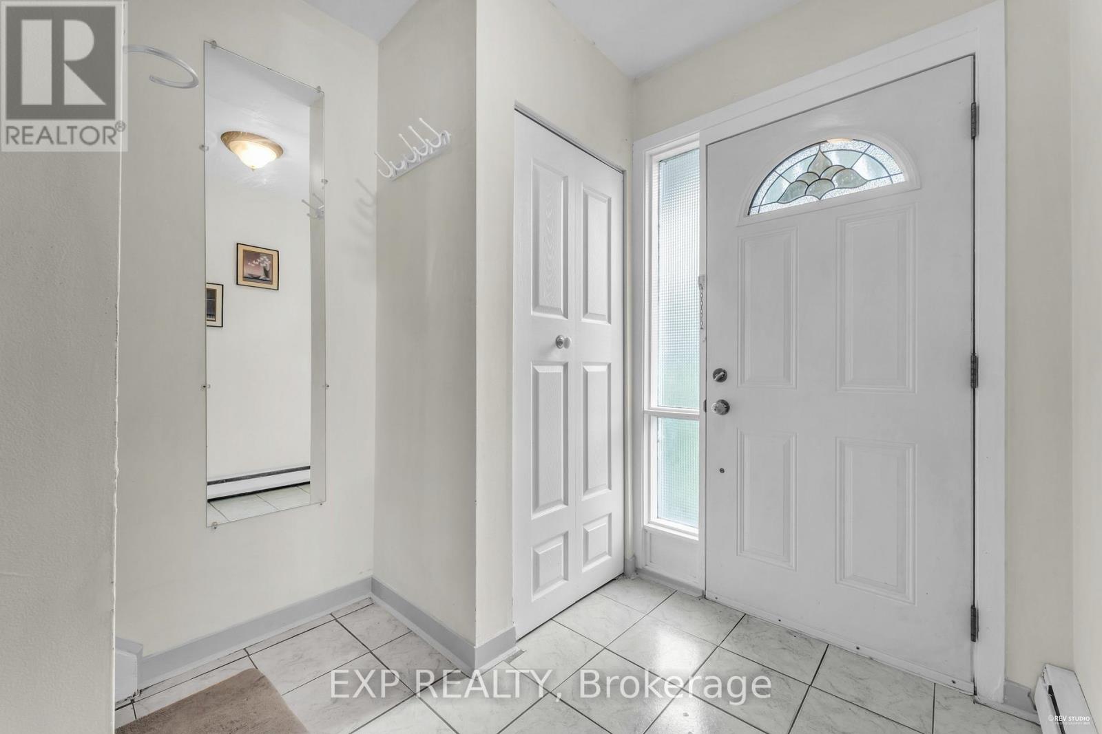 85 - 19 London Green Court, Toronto, Ontario  M3N 1K3 - Photo 4 - W12907886