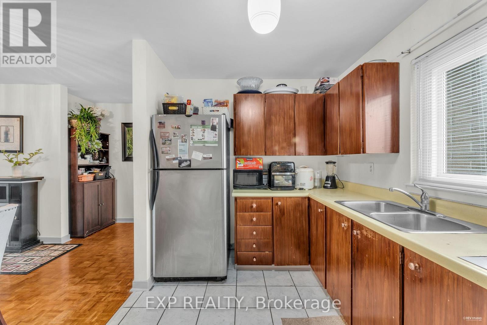85 - 19 London Green Court, Toronto, Ontario  M3N 1K3 - Photo 6 - W12907886