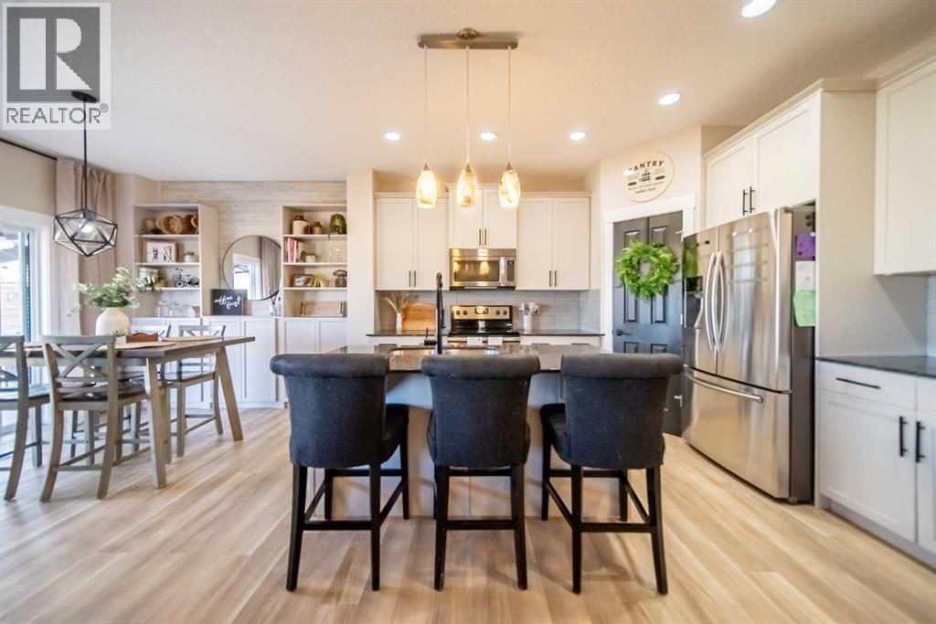 273 Cimarron Vista Court, Okotoks, Alberta  T1S 0L5 - Photo 9 - A2295126