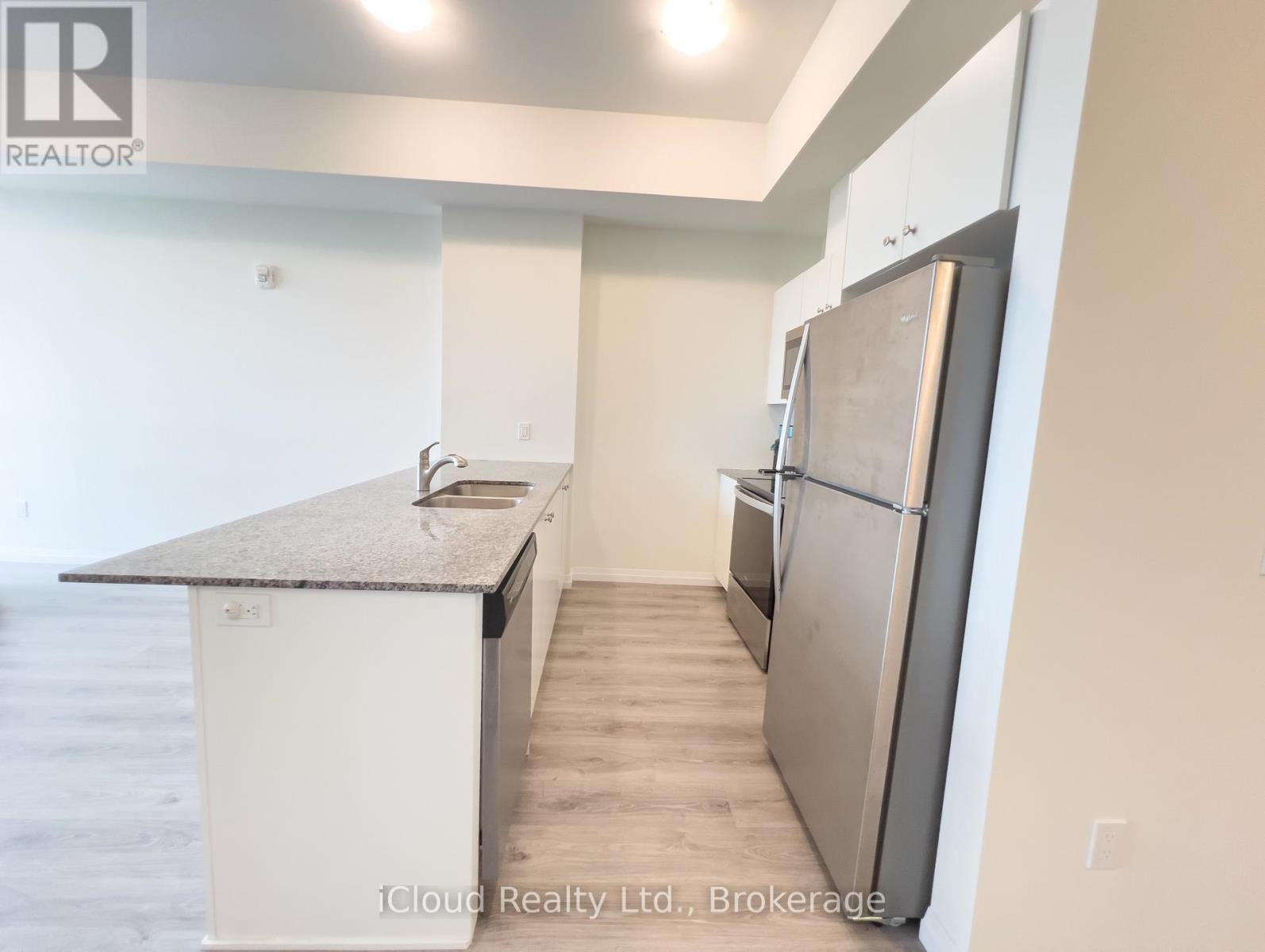 Ph 2707 - 108 Garment Street, Kitchener, Ontario  N2G 0E2 - Photo 10 - X12907862