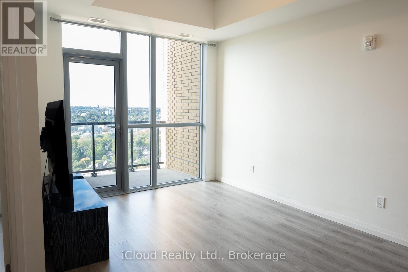 Ph 2707 - 108 Garment Street, Kitchener, Ontario  N2G 0E2 - Photo 7 - X12907862