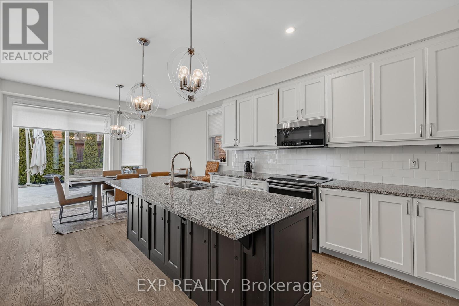 55 West Oak Trail, Kitchener, Ontario  N2R 0L1 - Photo 10 - X12907890