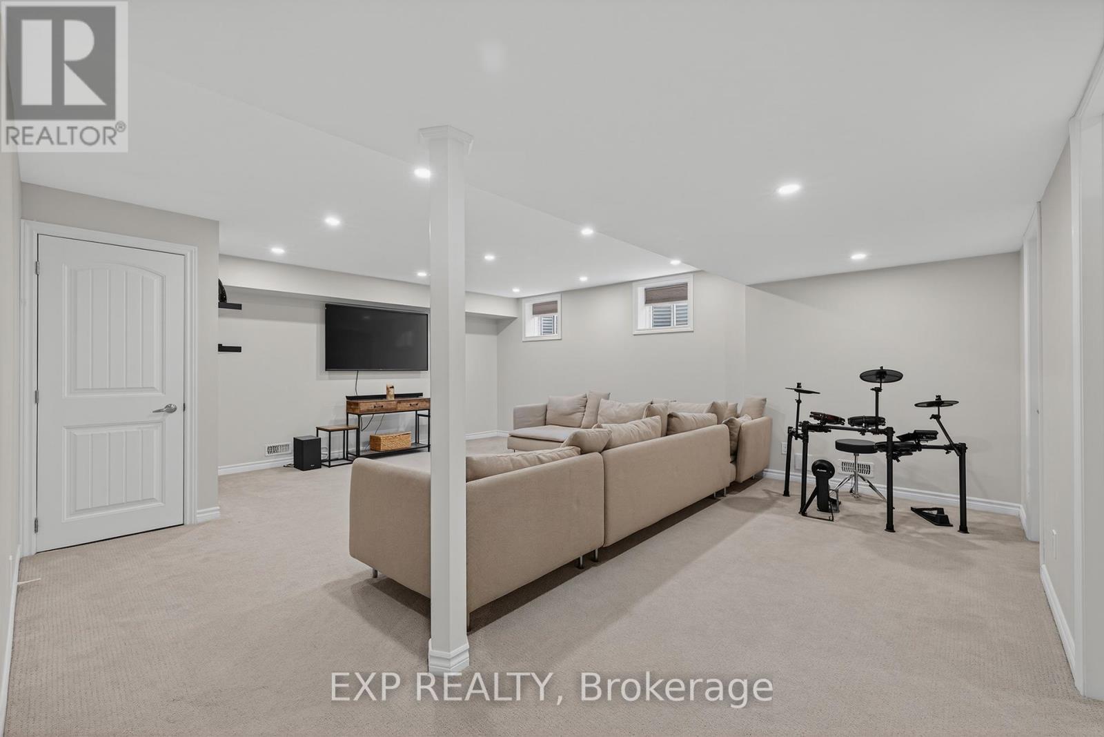 55 West Oak Trail, Kitchener, Ontario  N2R 0L1 - Photo 34 - X12907890