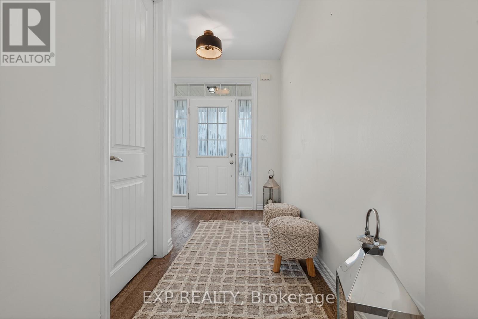 55 West Oak Trail, Kitchener, Ontario  N2R 0L1 - Photo 4 - X12907890