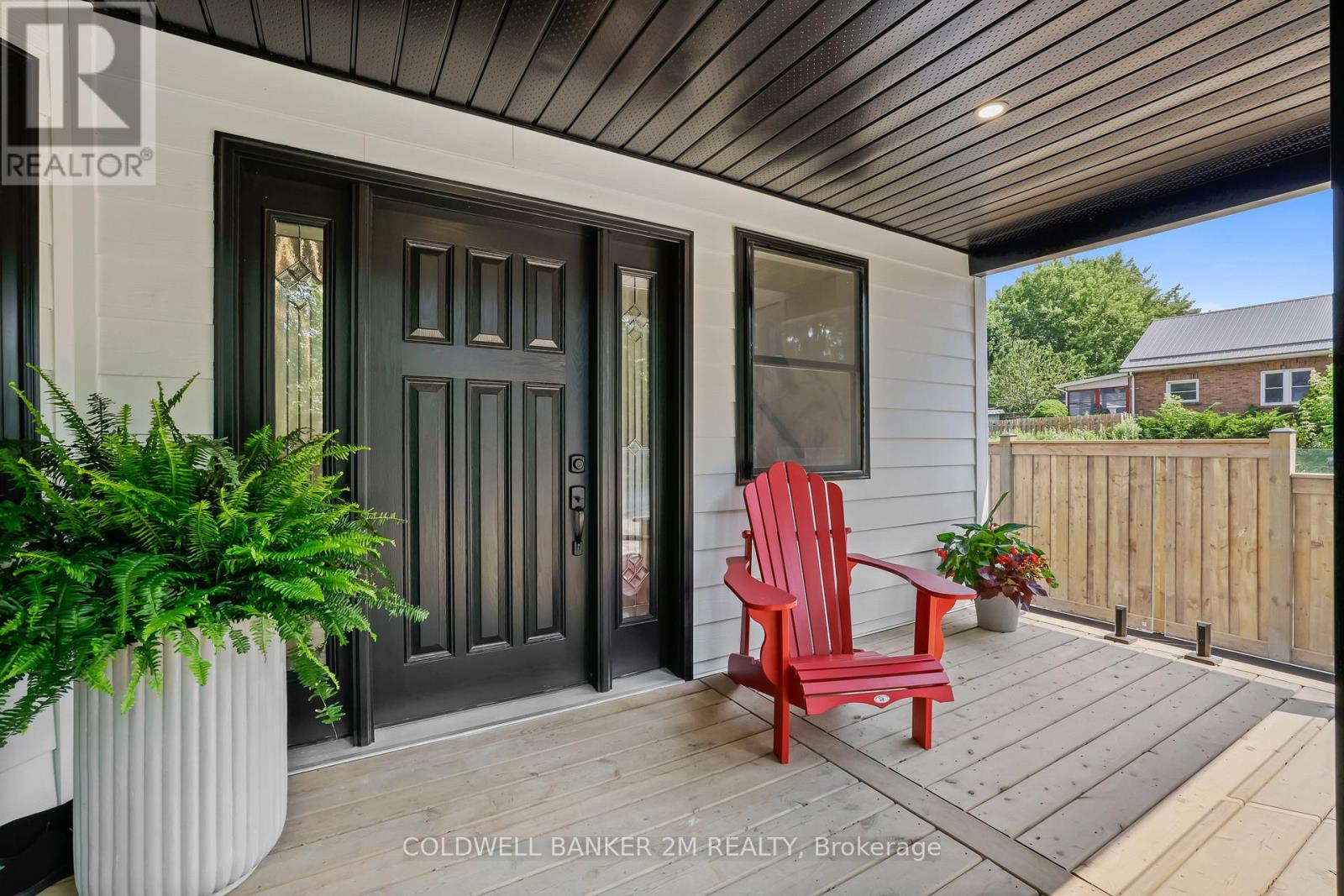 128 Buckingham Avenue, Oshawa, Ontario  L1G 2K5 - Photo 3 - E12661372