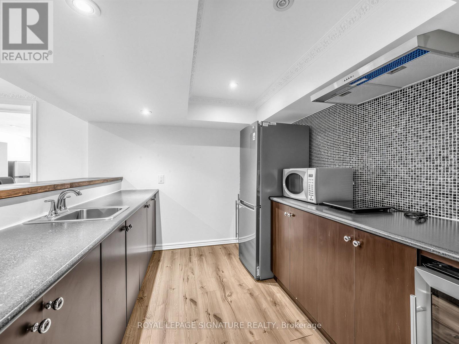 44 Lowcrest Boulevard, Toronto, Ontario  M1T 1K5 - Photo 24 - E12907910