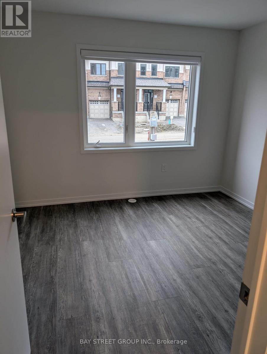 23 Helmkay Avenue, Richmond Hill, Ontario  L4E 3R4 - Photo 14 - N12907928