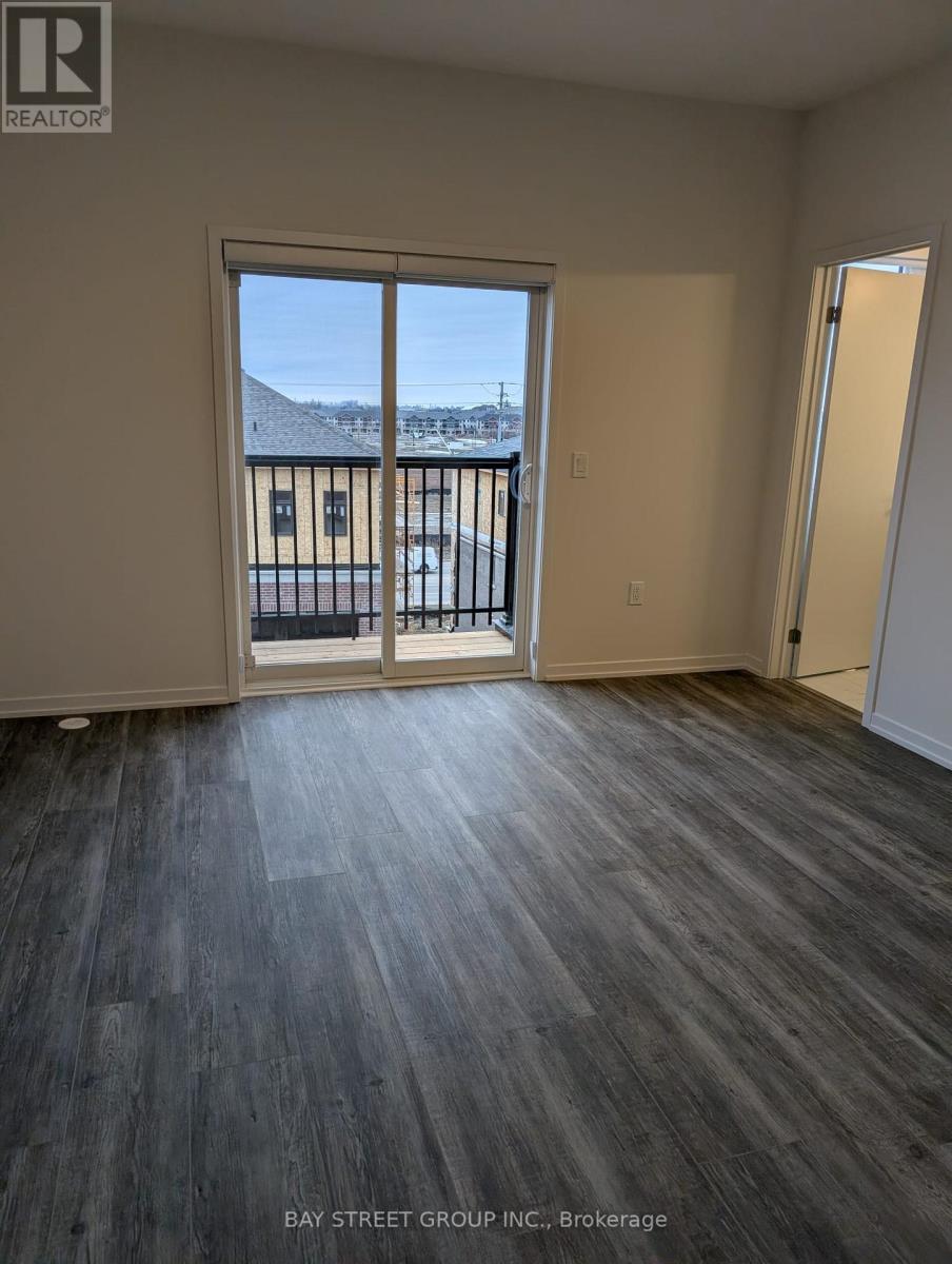 23 Helmkay Avenue, Richmond Hill, Ontario  L4E 3R4 - Photo 9 - N12907928