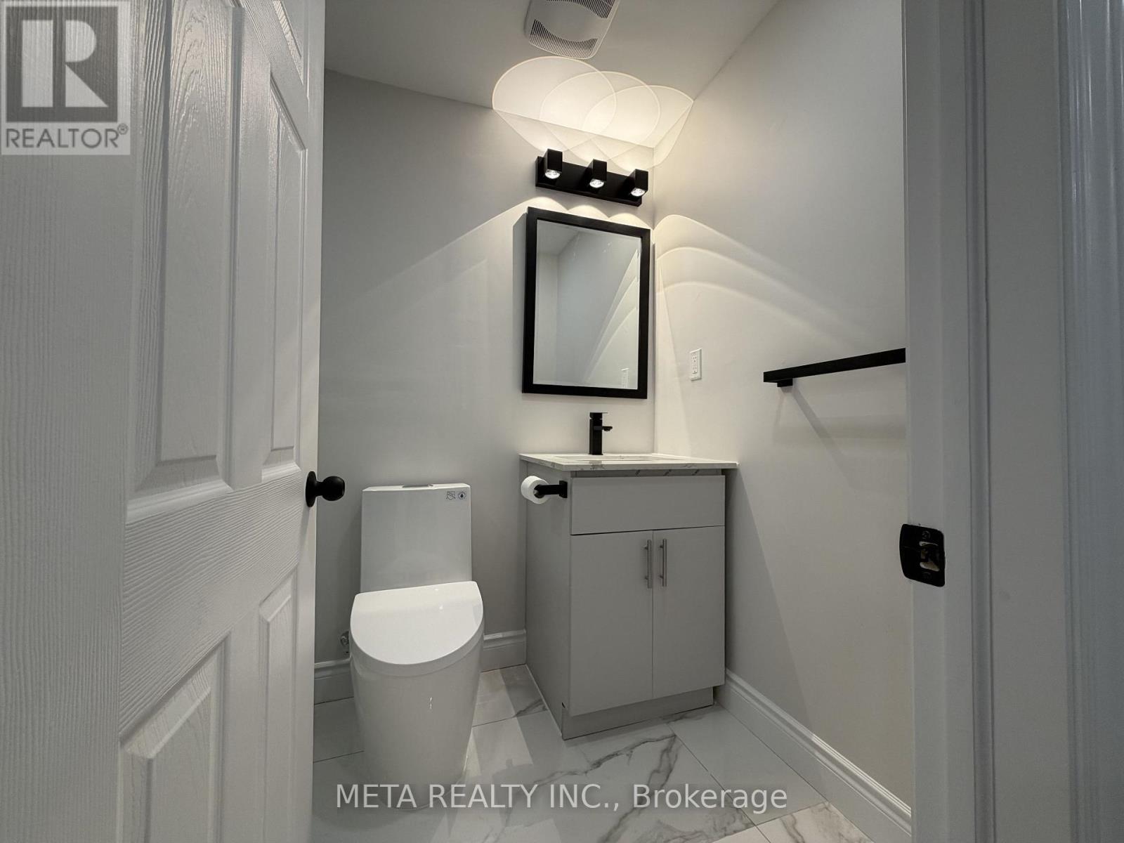 27 Belay Bend, East Gwillimbury, Ontario  L9N 0V8 - Photo 11 - N12907930