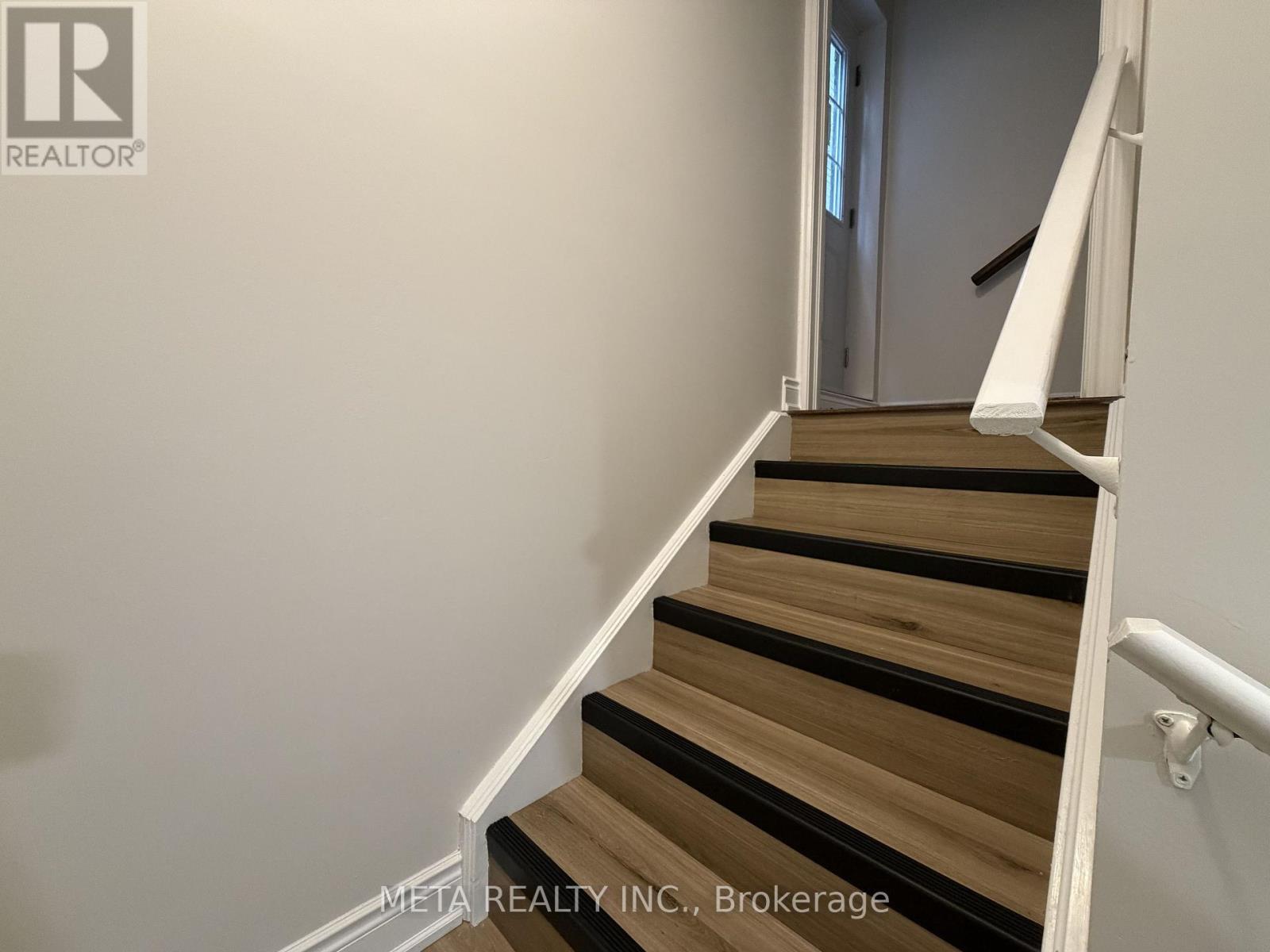 27 Belay Bend, East Gwillimbury, Ontario  L9N 0V8 - Photo 2 - N12907930