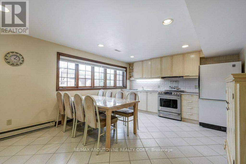 17 Duffield Road, Toronto, Ontario  M9P 3C8 - Photo 19 - W12907904