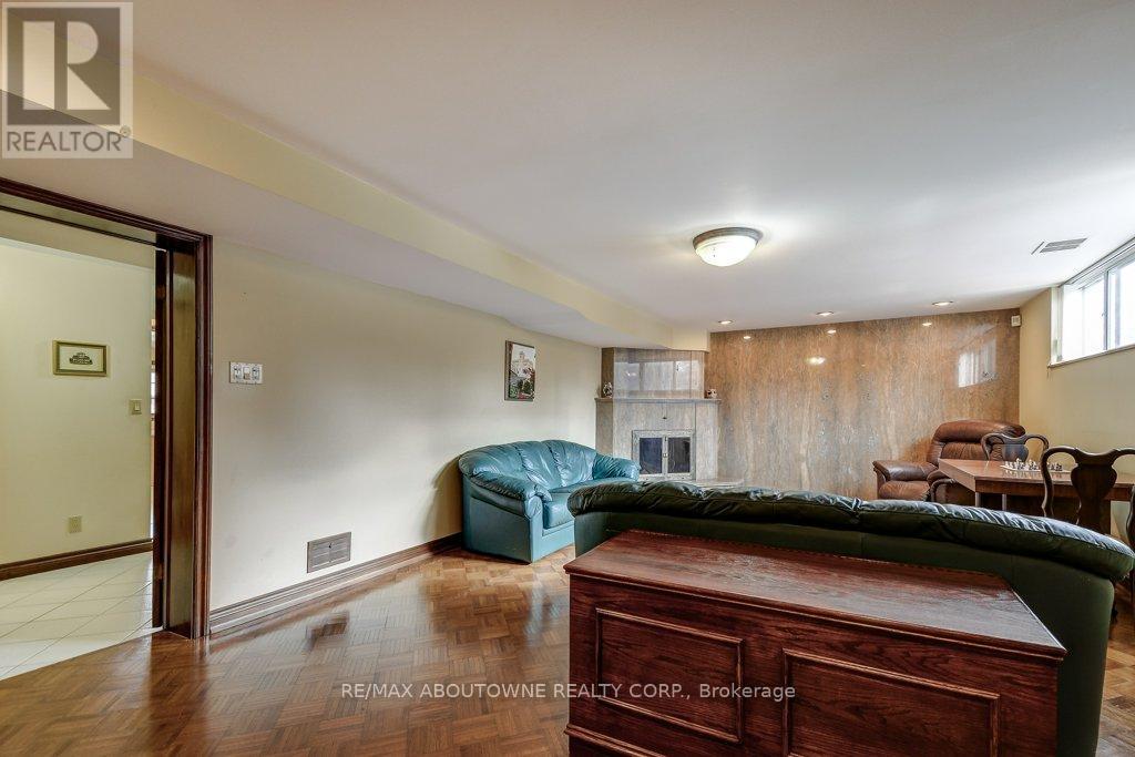 17 Duffield Road, Toronto, Ontario  M9P 3C8 - Photo 21 - W12907904