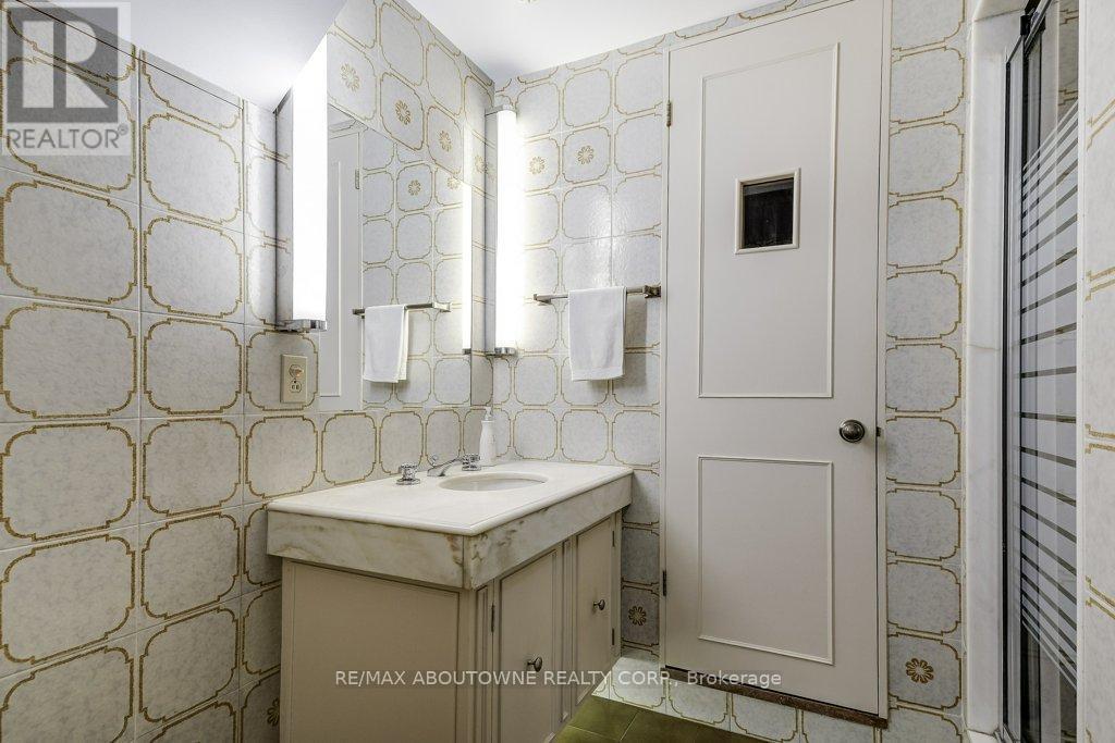 17 Duffield Road, Toronto, Ontario  M9P 3C8 - Photo 23 - W12907904