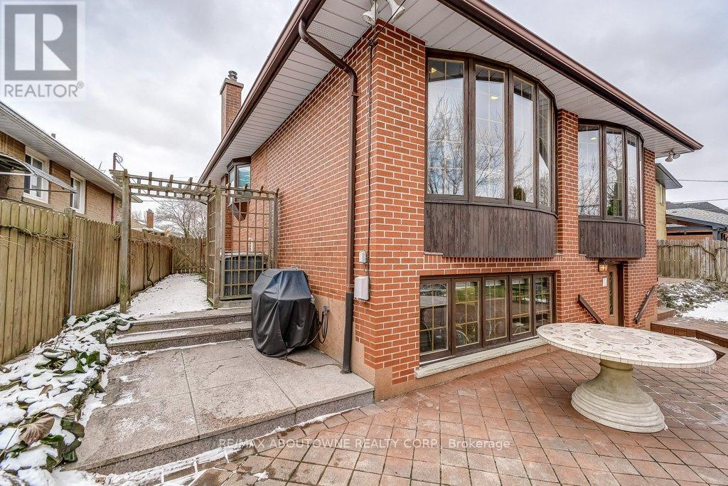 17 Duffield Road, Toronto, Ontario  M9P 3C8 - Photo 27 - W12907904