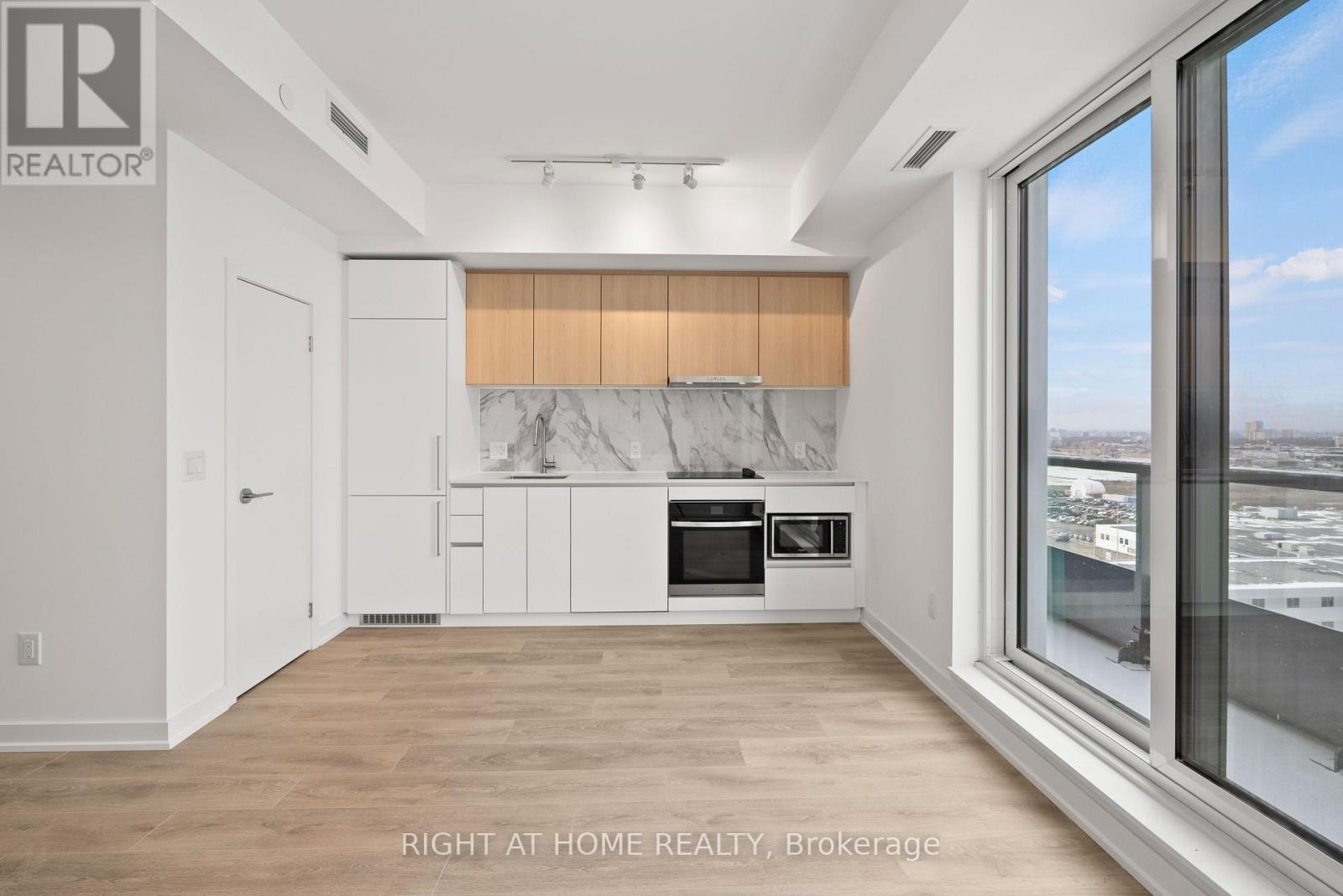 Ph16 - 1100 Sheppard Avenue W, Toronto, Ontario  M3K 0E4 - Photo 10 - W12907926