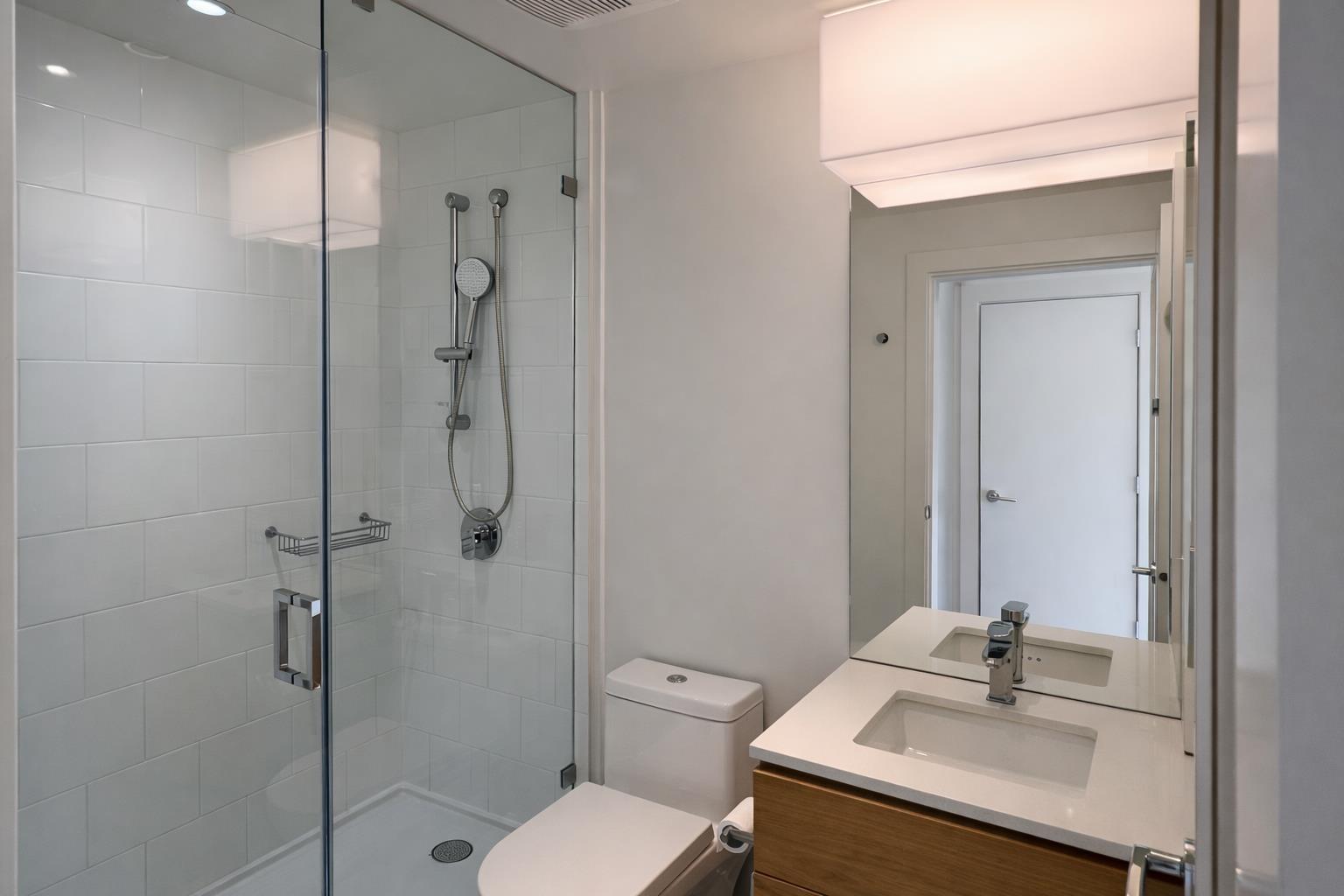 2105 13438 Central Avenue, Surrey, British Columbia  V3T 0N2 - Photo 9 - R3094704