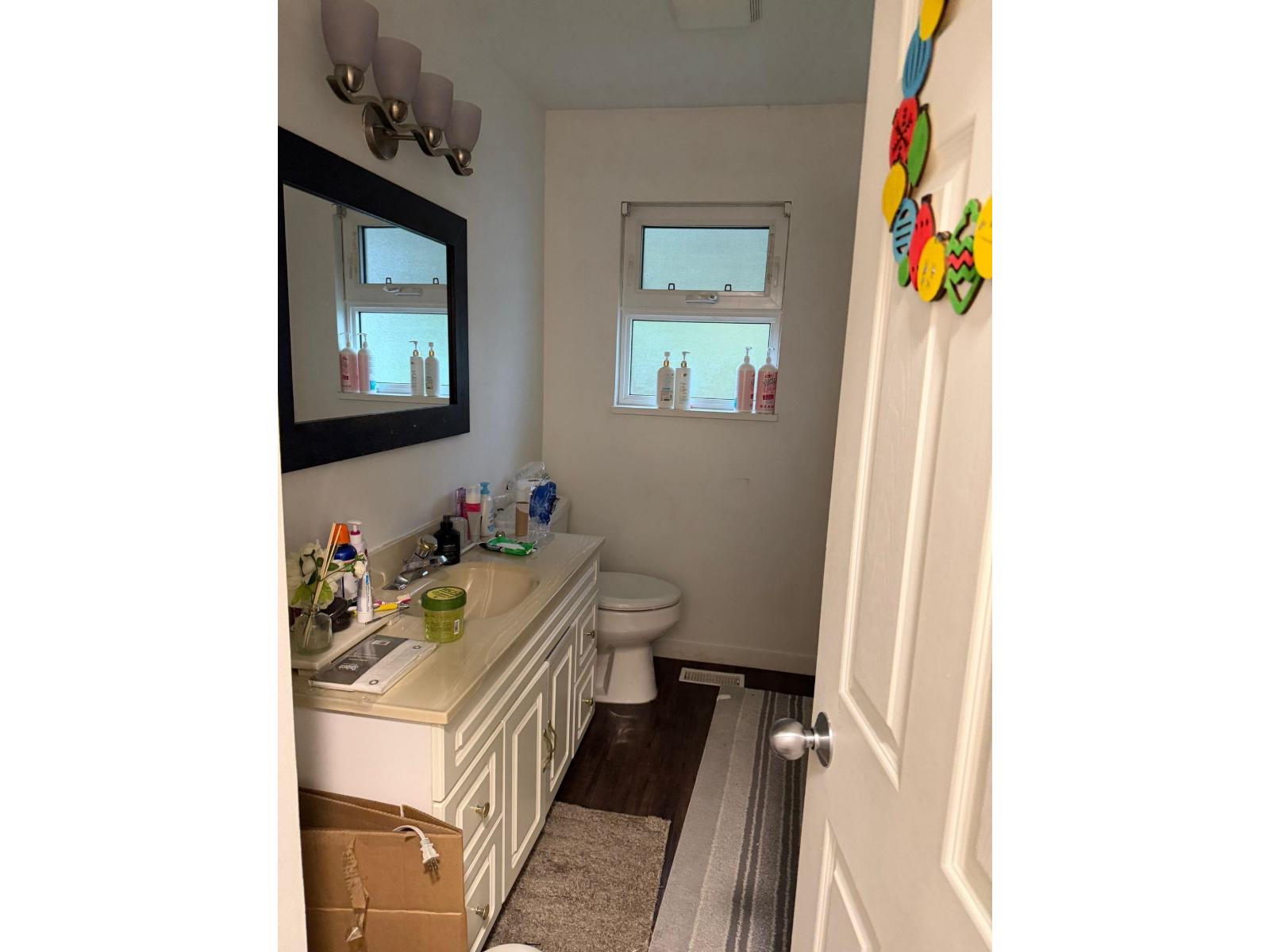 8144 111b Street, Delta, British Columbia  V4C 4S6 - Photo 3 - R3097456