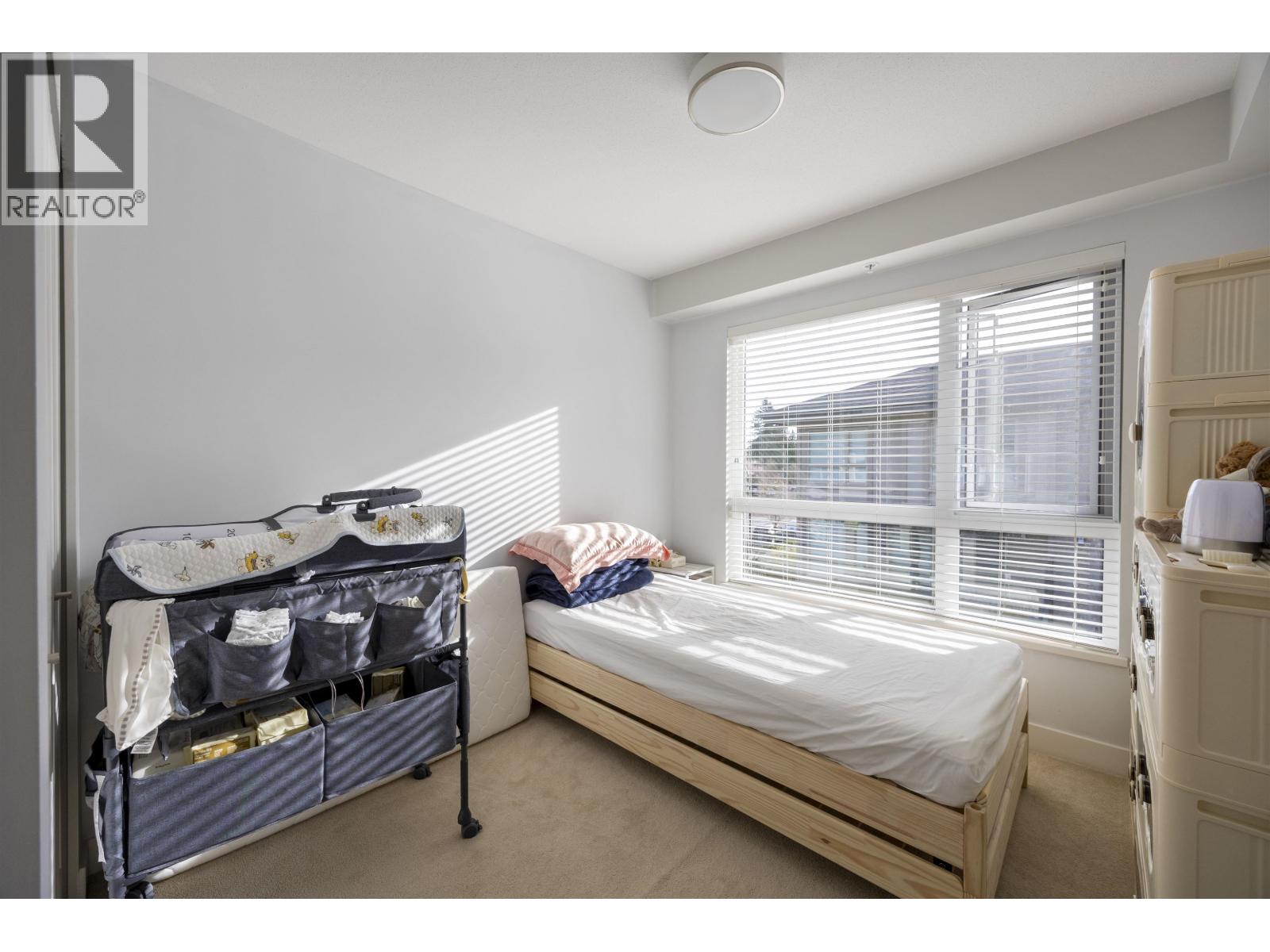 8 3201 Noel Drive, Burnaby, British Columbia V3J 0G9 - Photo 9 - R3102063