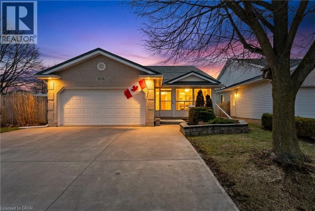 8116 WOODSVIEW Crescent, Niagara Falls, Ontario