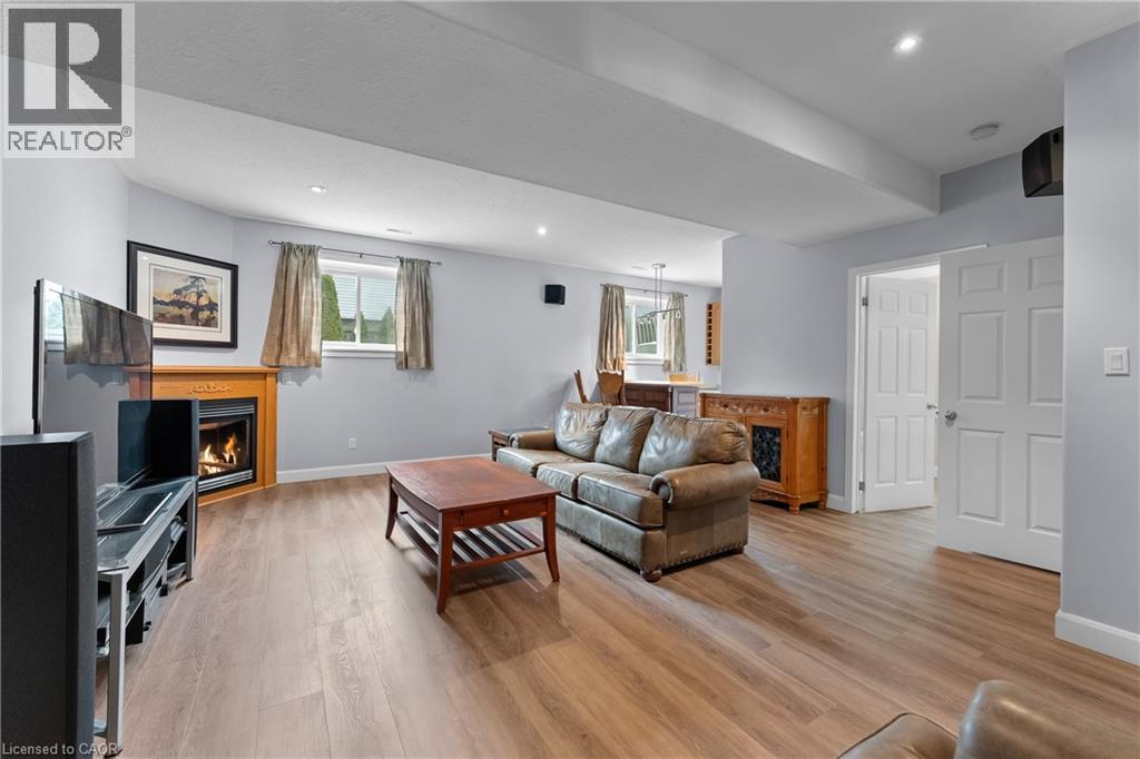 8116 Woodsview Crescent, Niagara Falls, Ontario  L2H 3G3 - Photo 27 - 40812223