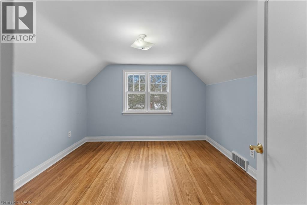 3935 St Peter Avenue, Niagara Falls, Ontario  L2J 2N9 - Photo 18 - 40813693