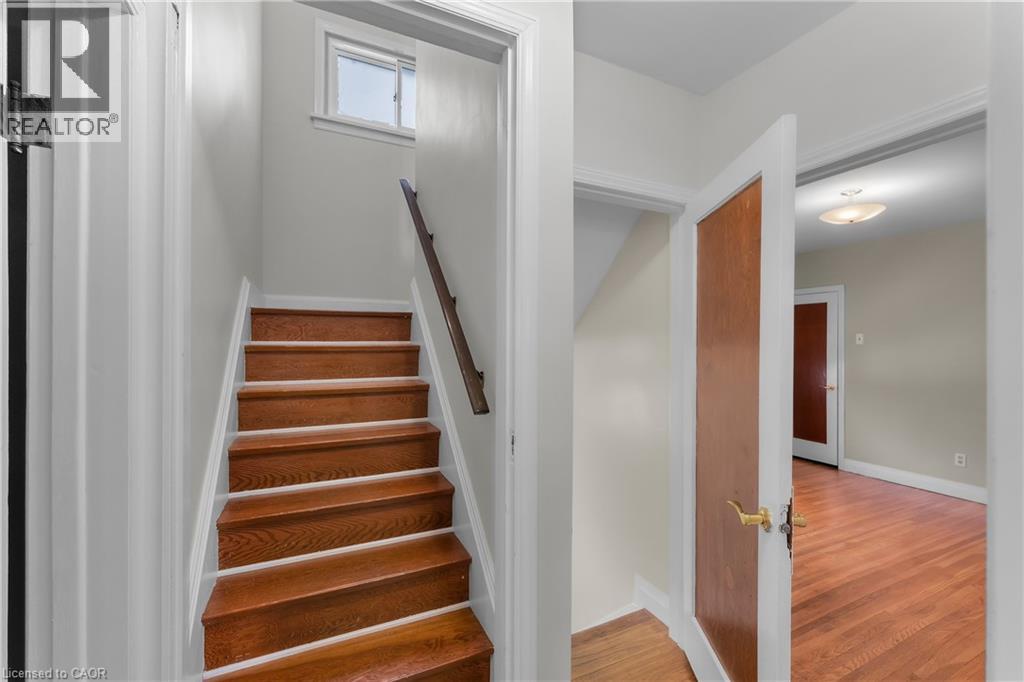 3935 St Peter Avenue, Niagara Falls, Ontario  L2J 2N9 - Photo 17 - 40813693