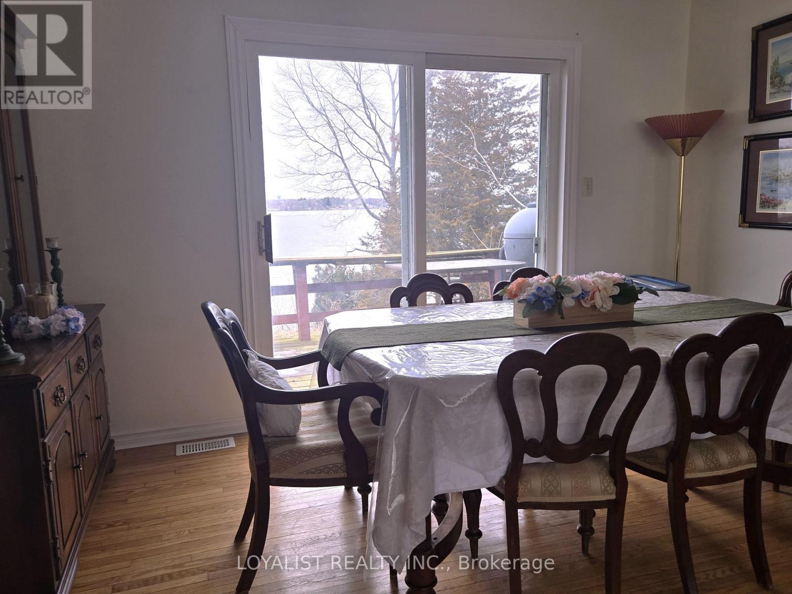 25 Redner Lane, Prince Edward County (Ameliasburg Ward), Ontario  K0K 1L0 - Photo 5 - X12874702