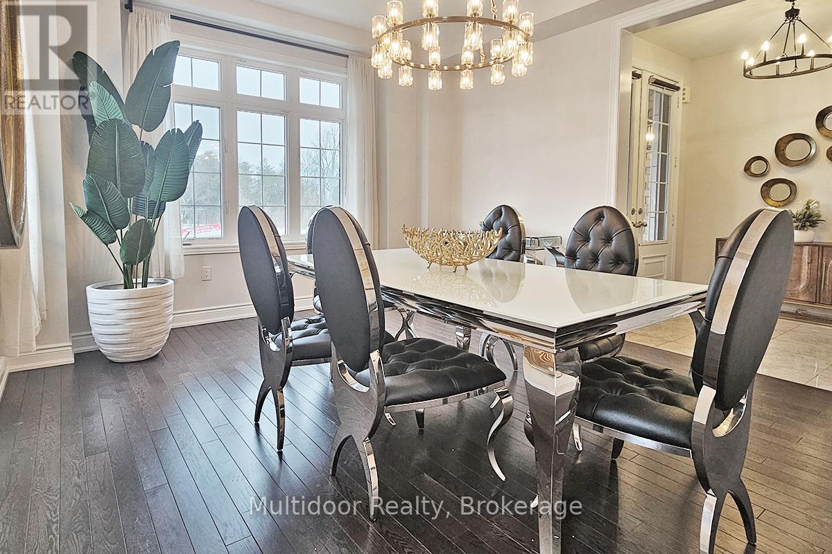 16 Vivian Creek Road, East Gwillimbury, Ontario  L0G 1M0 - Photo 11 - N12898016