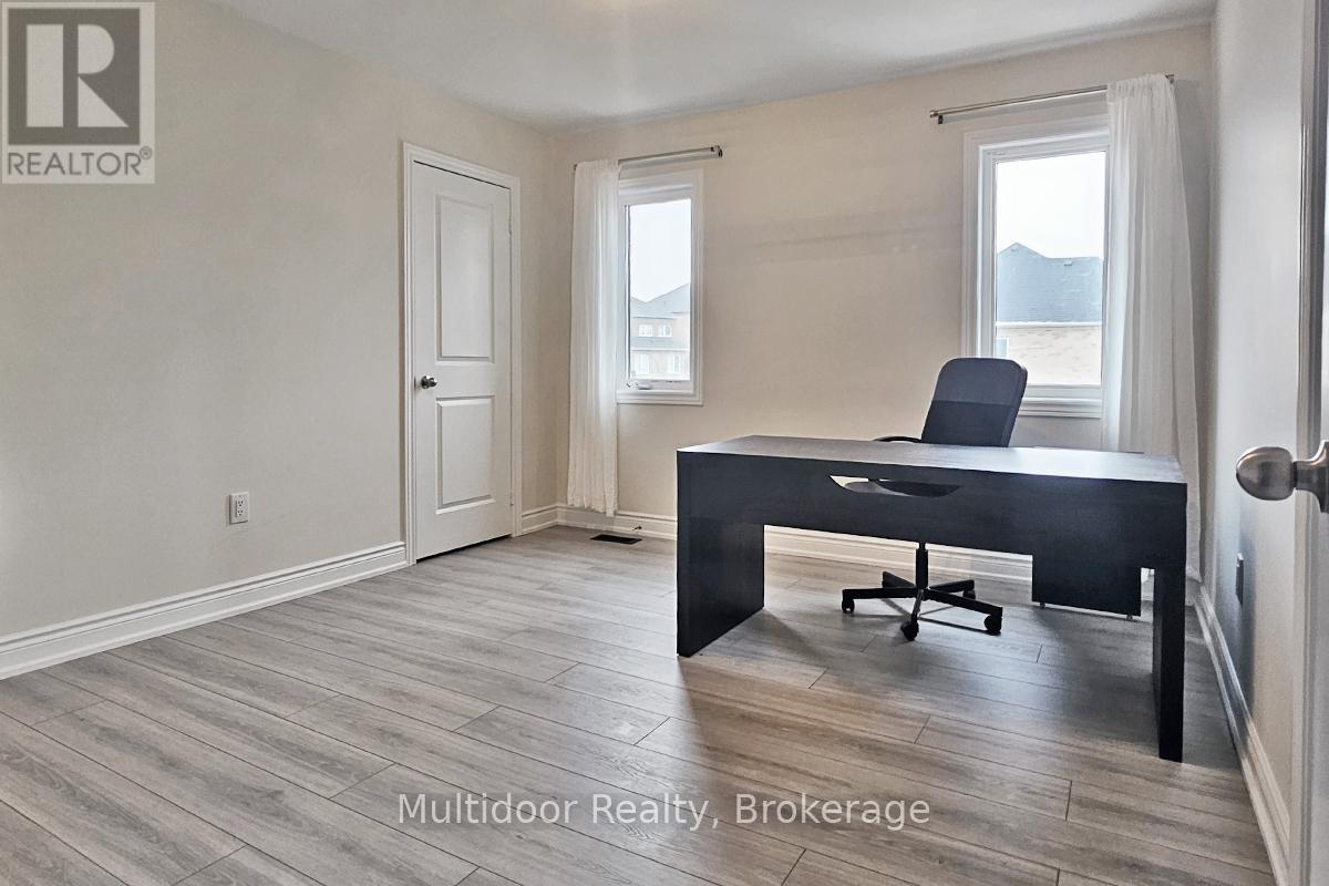 16 Vivian Creek Road, East Gwillimbury, Ontario  L0G 1M0 - Photo 14 - N12898016