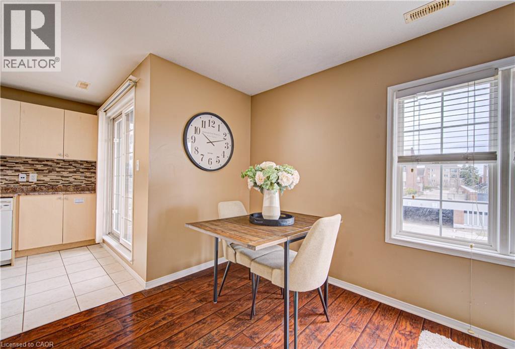 12 Holborn Drive Unit# 8a, Kitchener, Ontario N2A 0A4 - Photo 11 - 40810515