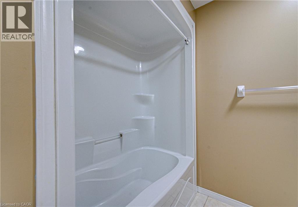 12 Holborn Drive Unit# 8a, Kitchener, Ontario N2A 0A4 - Photo 30 - 40810515