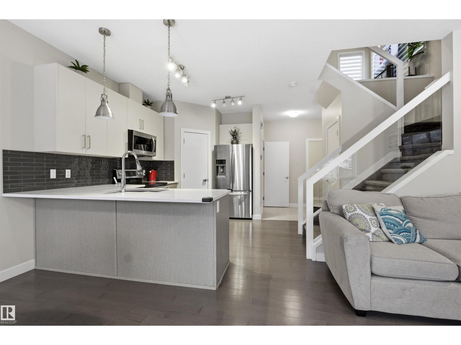 6106 171 Av Nw Nw, Edmonton, Alberta  T5Y 3S4 - Photo 8 - E4478660