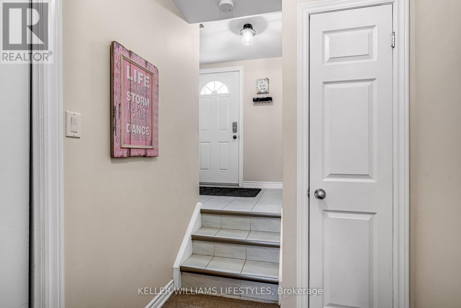 84 - 900 Pond View Road, London South, Ontario  N5Z 4L7 - Photo 2 - X12907978