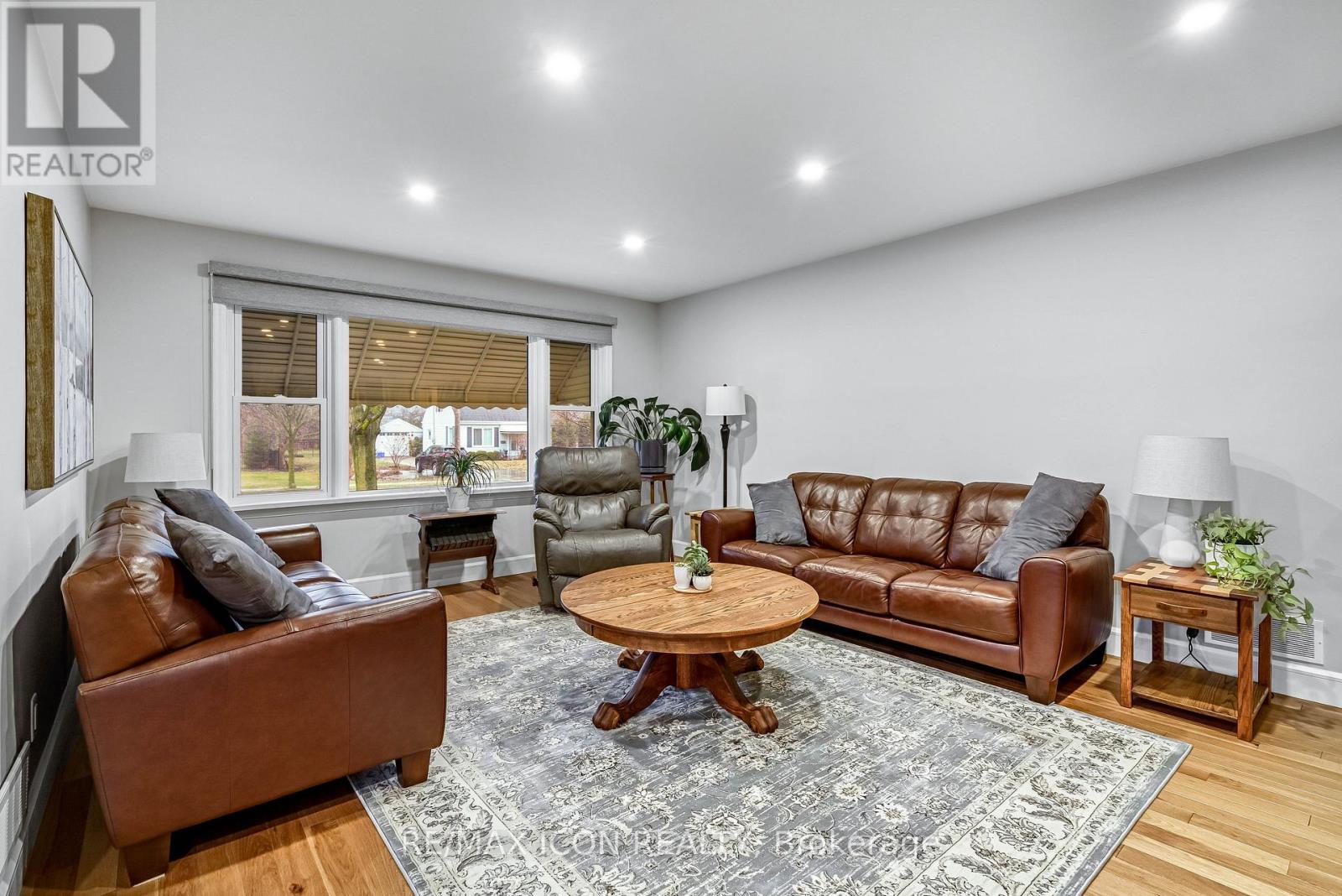 30 Broadway Avenue, London South, Ontario  N6P 1A8 - Photo 16 - X12907982